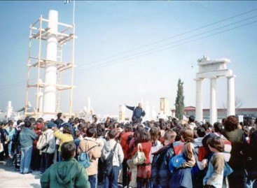 Από ομιλία στο Γενικό Λύκειο Μενεμένης 15/2/2013